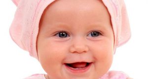 چگونه نوزاد را بخندانیم؟